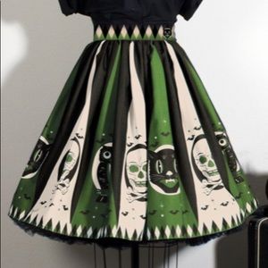 Oblong Box Treat or Treat Green Skirt Small